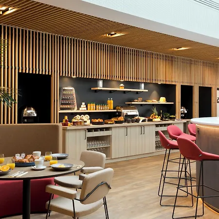 Aparthotel Citadines Eurometropole - Restaurant & 4*