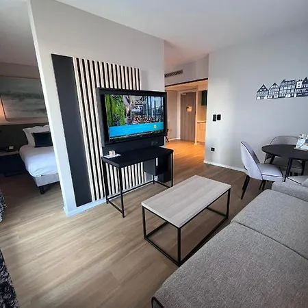 Citadines Eurometropole Apart-hotel 4*